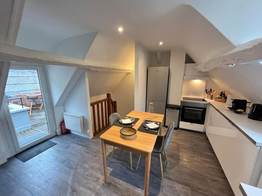 Appartement Avec Terrasse En Plein Coeur De Vernon Vernon  Εξωτερικό φωτογραφία